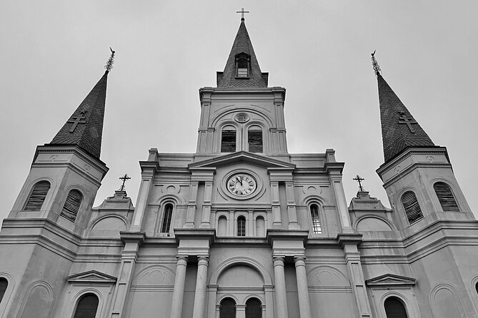 2-Hour French Quarter Ghost Walking Tour in New Orleans - The Bourbon Orleans Hotel’s collapsed gallery