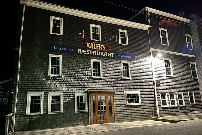 90-Minute Ghost Walking Tour in Boothbay Harbor - The ghostly captain at the Tugboat Inn