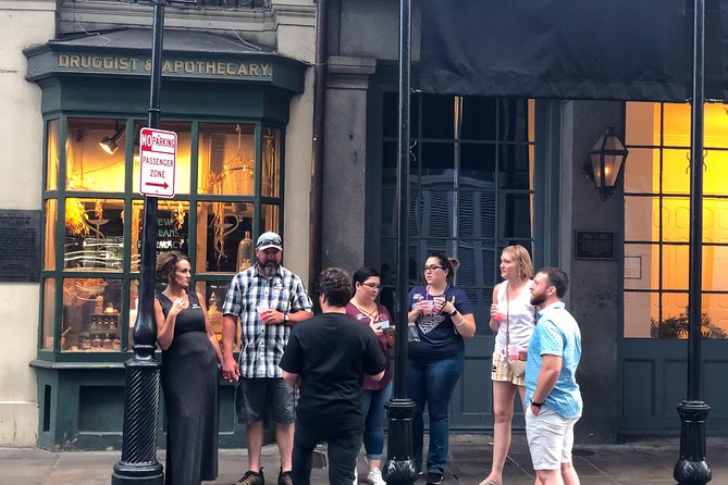 Adults Only Haunted Pub Crawl in New Orleans - Walking, weather, and practical comfort