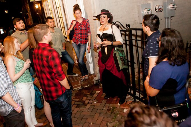 Alexandria Spooktacular Ghost Walking Tour (All Ages) - King & Rye mixes modern style with old tales