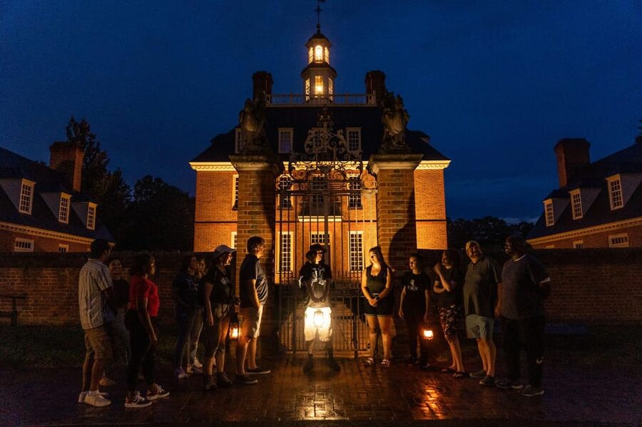 Alexandria: Ultimate Dead of Night Walking Ghost Tour - From George Washington to war-time Alexandria