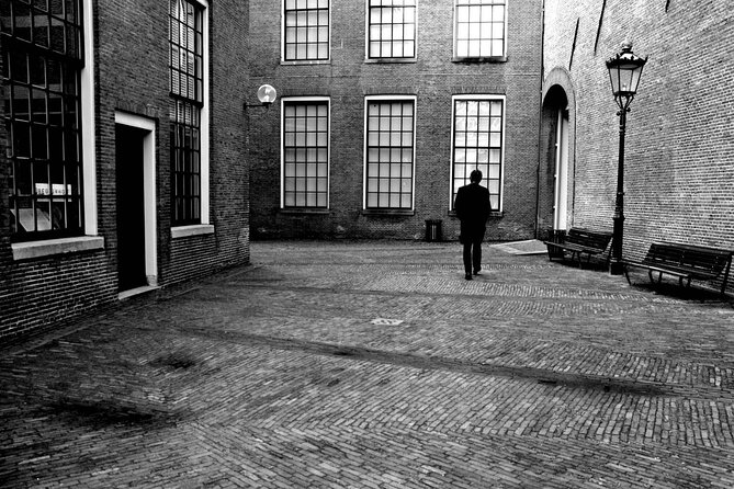 Amsterdam: Haunted History and Ghost Walking Tour - Key points to know before booking