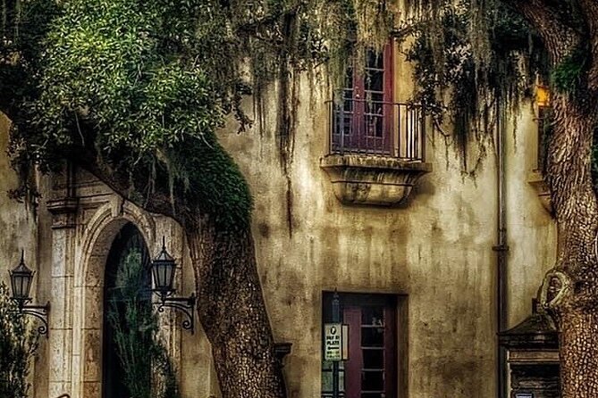 Ancient City Tarot Walk and Ghost Stroll in St. Augustine - The City Gates and Elizabeths reported presence
