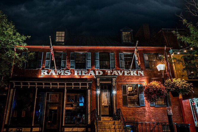 Annapolis Ghost Tours Boos & Booze Haunted Pub Crawl - Middleton Tavern and the spirit named Roland