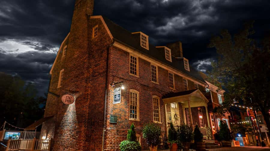Annapolis: Ghosts of the Harbor & Old Town Tour - Five details that shape the experience