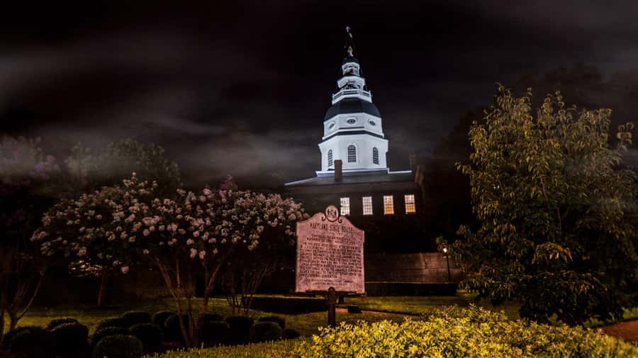Annapolis: Ghosts of the Harbor & Old Town Tour - Maryland Inn and the tale of Captain Campbell