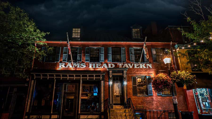 Annapolis: Ghosts of the Harbor & Old Town Tour - Why Annapolis works so well for a ghost walk