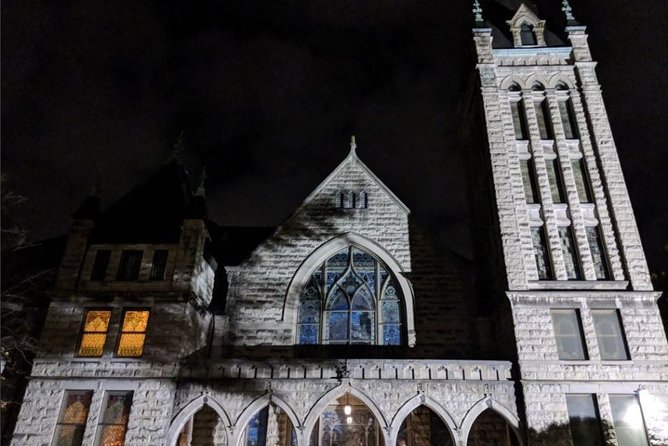 Asheville Night-Time Walking Ghost Tour - The guides shape the whole night
