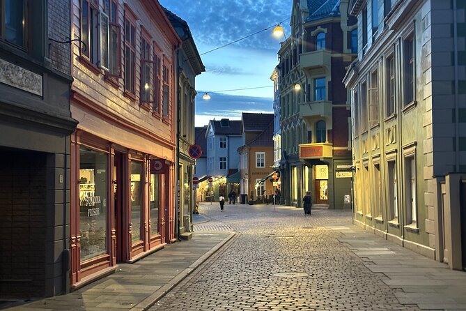 Audio Walking Tour in Bergen Famous Ghosts Location - Cathedral Vågsalmenningen and a vanished sacred object