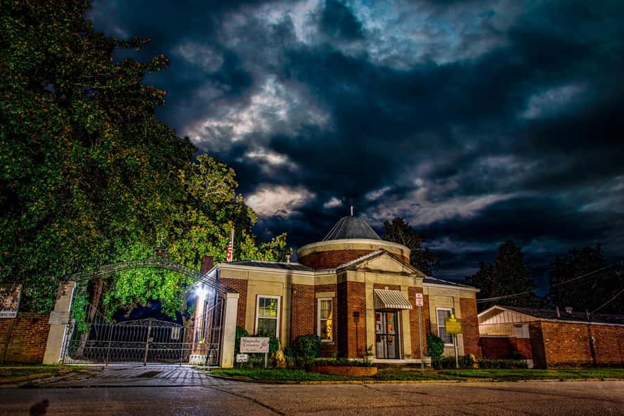 Augusta: Guided Walking Ghost Tour of Garden City - The Savannah River and the danger of will-o-wisps