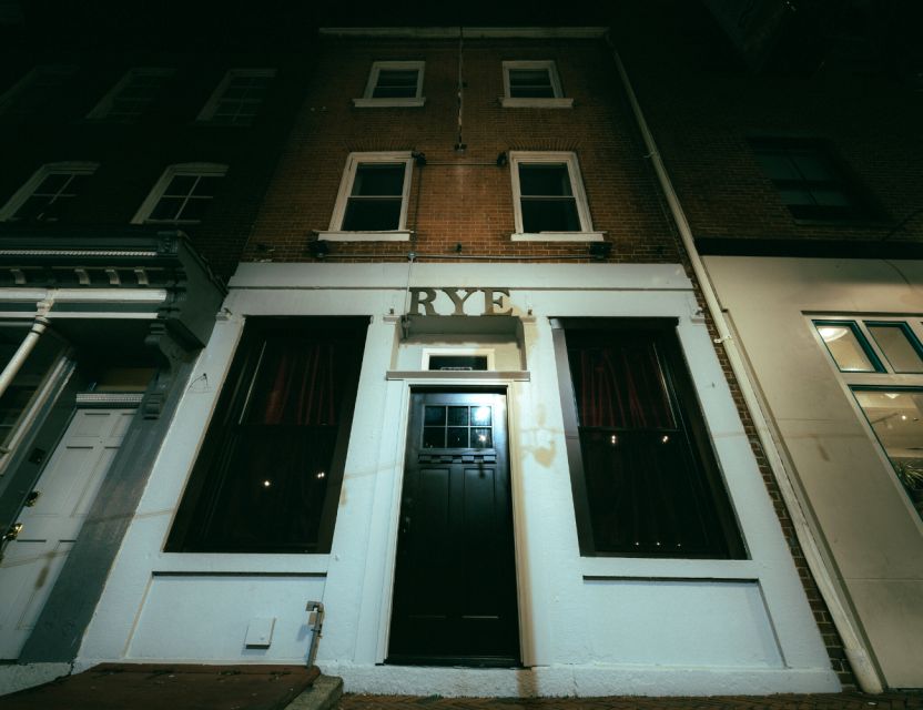 Baltimore: Boos and Booze Haunted Pub Crawl - A Good Fit for a Social Evening