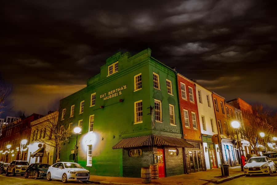 Baltimore: Raven's Revenge Walking Ghost Tour - What to bring for the 8 PM start