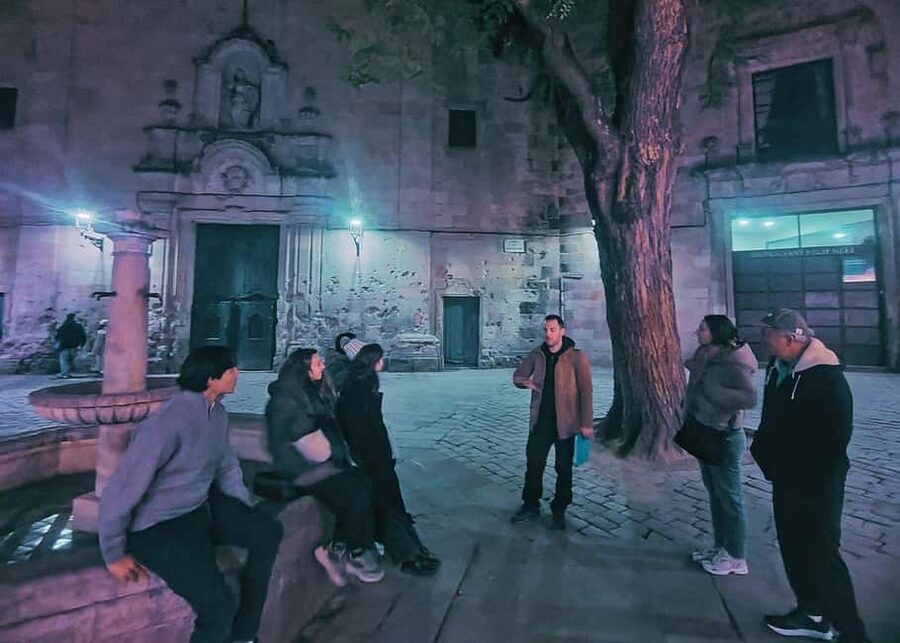 Barcelona: Ghosts of a Dark Past Walking Tour - How the storytelling affects the experience