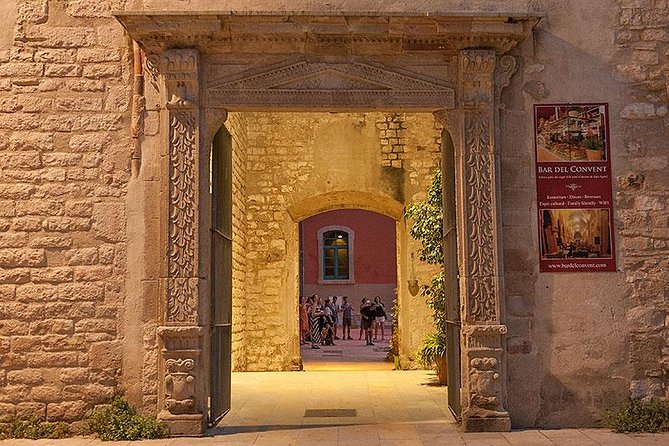 Barcelona's Dark History Night Tour - Why this dark history walk works