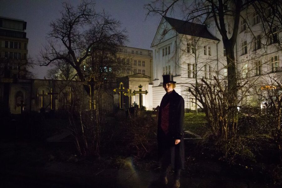 Berlin: Haunted Guided Tour in German - A different way to see central Berlin