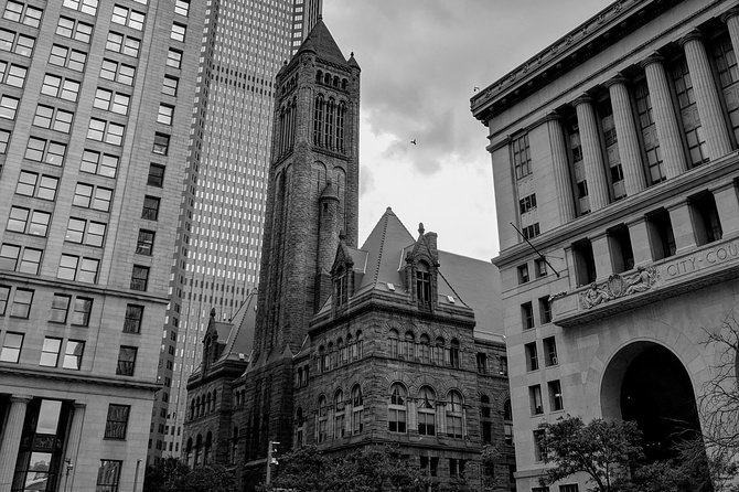 Black & Ghost Tour - The Allegheny County Courthouse and its many stories