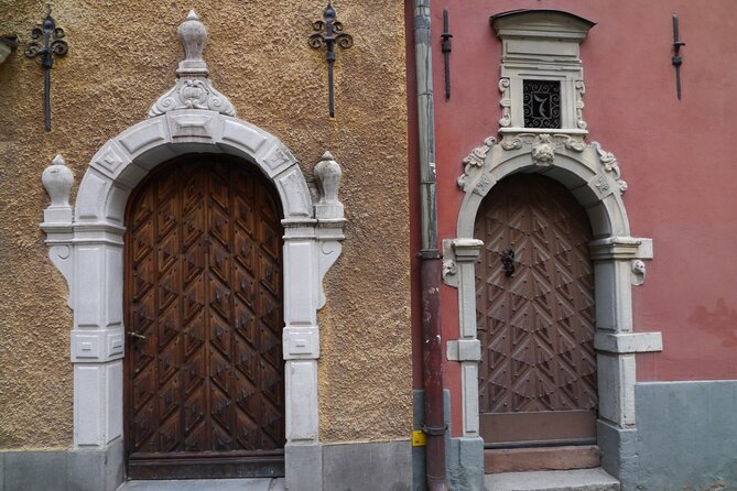 Bloody Stockholm 2h - ghosts, horror and Dark Folklore Tour - Stortorget and the bloodiest beginning
