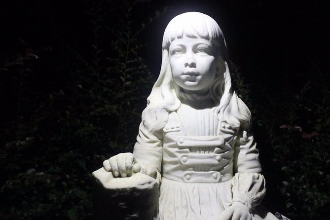 Bonaventure Cemetery's Secret Society Ghost Tour - What the After-Hours Setting Adds