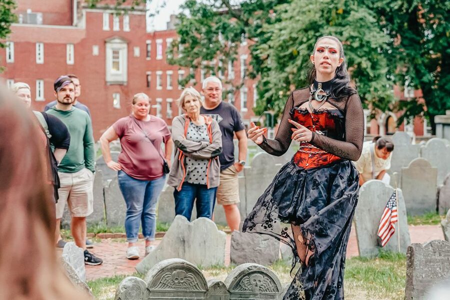 Boston: 1.5-Hour Ghosts and Gravestones Tour - Copp’s Hill Burying Ground and its steep approach
