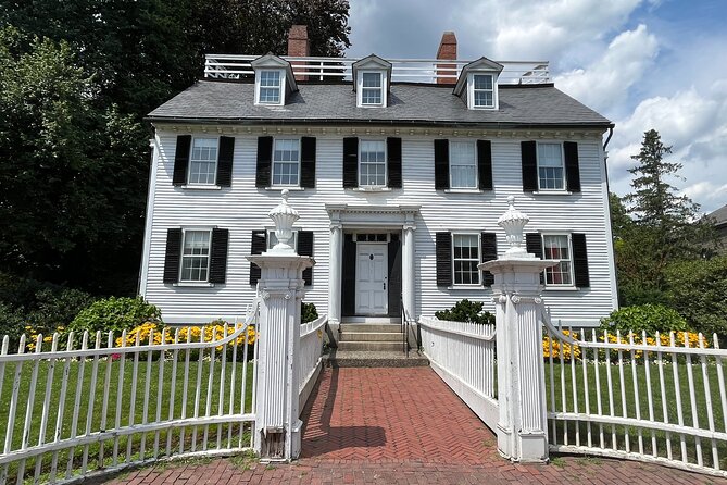 Boston Day Tour by Ferry: Salem Witch Trials Past to Present - The Salem Witch Museum from Sunday through Thursday