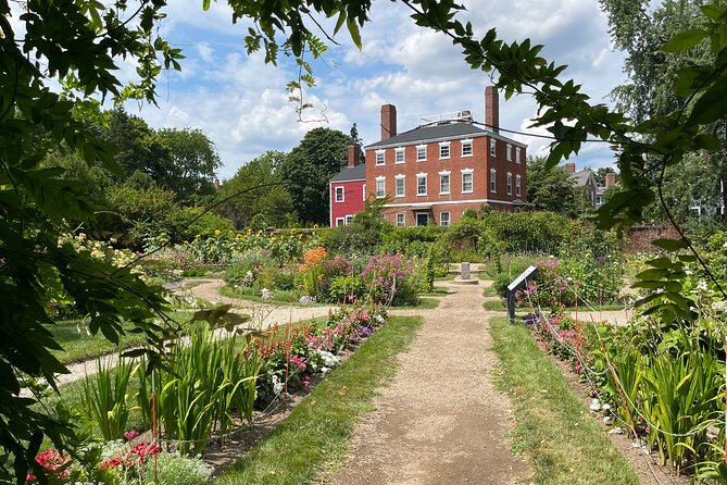 Boston Day Tour by Ferry: Salem Witch Trials Past to Present - The Witch House and what you will not enter