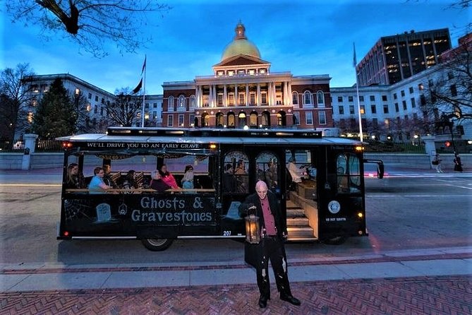 Boston Ghosts and Gravestones Trolley Tour - A theatrical introduction at Boston’s waterfront