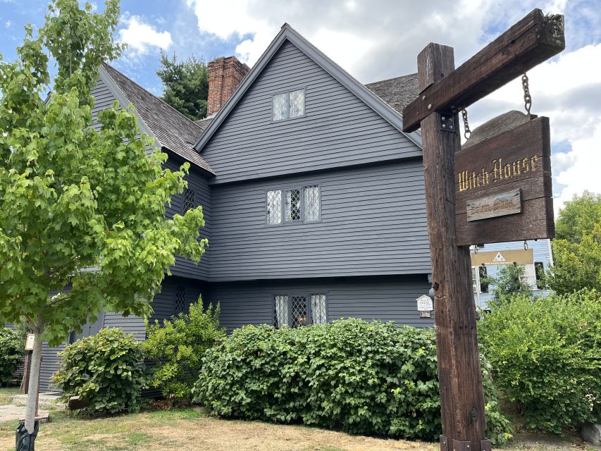 Boston: Salem by Boat – Witch Trials & Walking Tour - The walk through Salem’s streets and screen locations