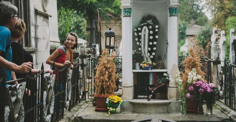 Bucharest: 3-Hour Dark History Tour with a Local - Why this dark Bucharest walk is different