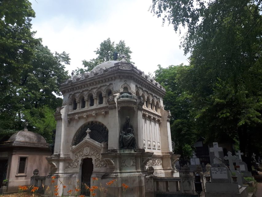 Bucharest: 3-Hour Dark History Tour with a Local - Little Paris, brothels, and the Vampire of Bucharest