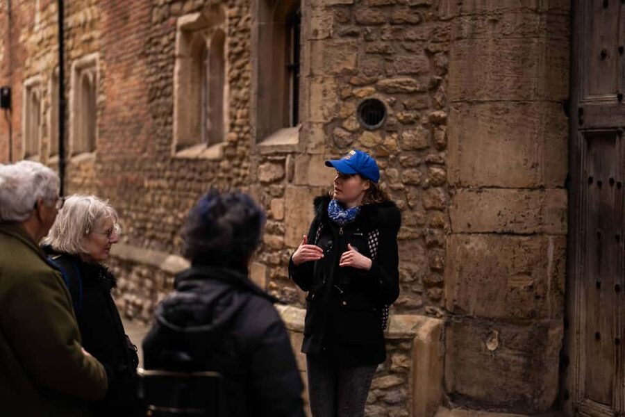 Cambridge: Alumni-Led University Ghost Tour - Who will enjoy it most