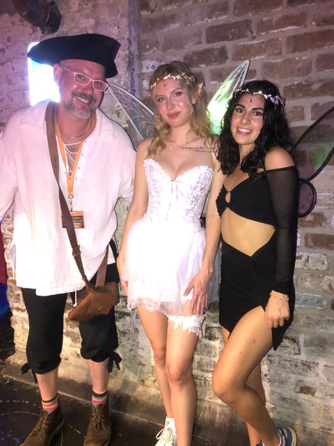 Captain Stoner's Haunted Dive Bar Crawl - Colonial Park Cemetery and the ghosts of the Revolution