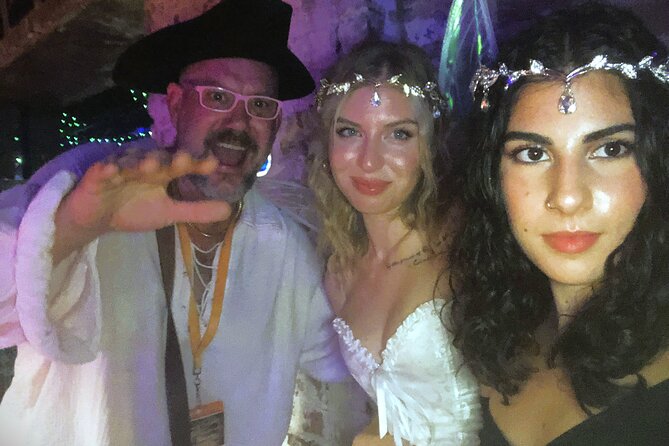 Captain Stoner's Haunted Dive Bar Crawl in Historic Savannah - Why this Savannah night tour works