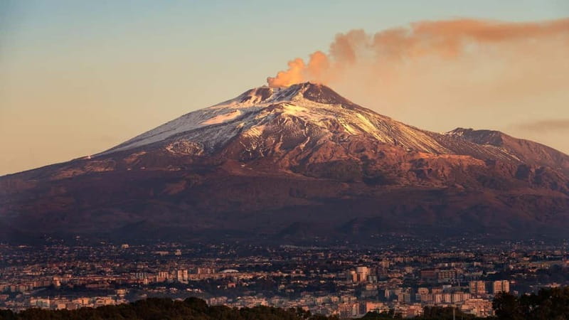 Catania Ghost Tour: Legends and Tastings Under Mount Etna - Arancino and Etna wine in Piazza Mazzini