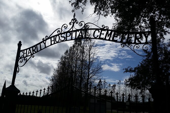 Cemetery and Ghost BYOB Bus Tour in New Orleans - The essential details before you book