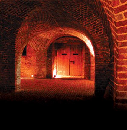 Charleston: 90-Minute Ghost and Dungeon Walking Tour - Starting at 18 Anson Street