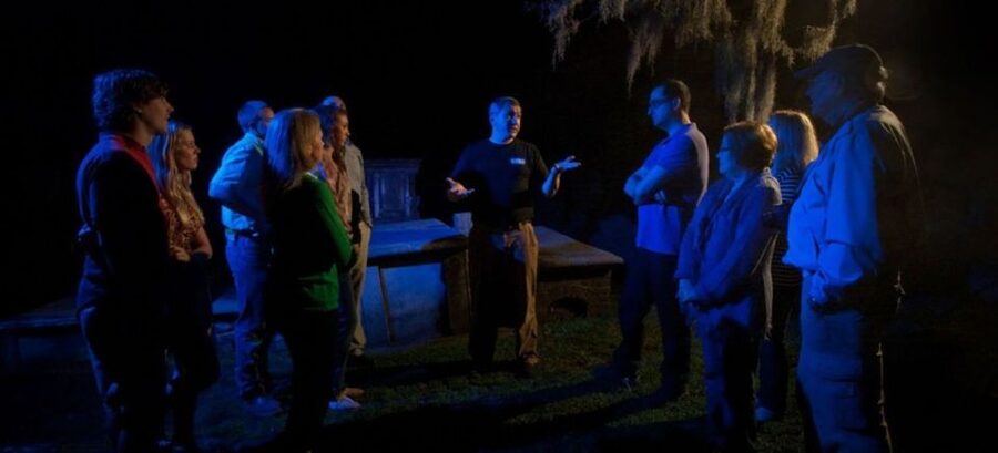 Charleston: 90-Minute Ghost & Graveyard Walking Tour - Entering one of Charleston’s oldest graveyards