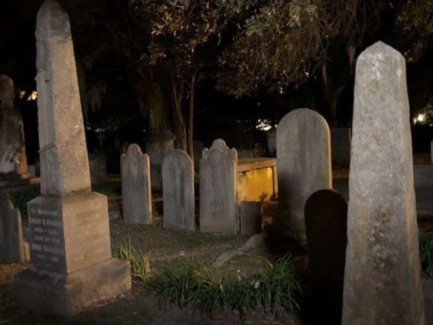 Charleston: City of the Dead Walking Ghost Tour - Who should book this Charleston ghost walk?