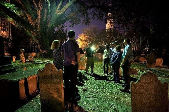 Charleston Ghost & Graveyard Night-Time Guided Walking Tour - What the guides add to the experience