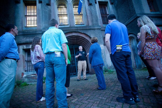 Charleston Haunted Jail Night-Time Walking Tour with Admission to Old City Jail - Who should book this tour?