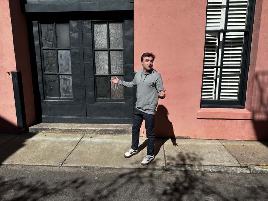 Charleston: Pirates and Ghosts Guided Walking Tour - Finishing at the Old City Jail