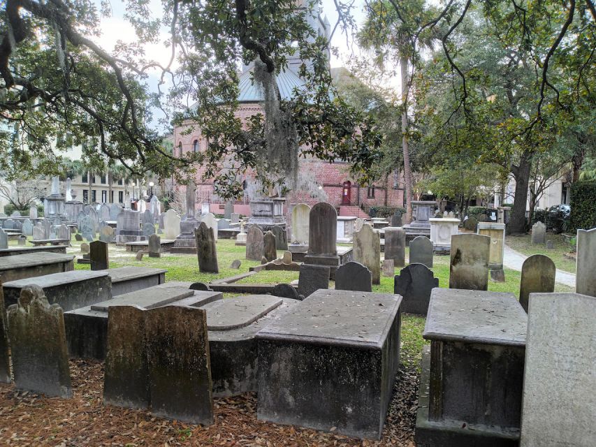 Charleston: Small-Group Ghost Walking Tour at Night - The 1987 photograph and a famous ghost image