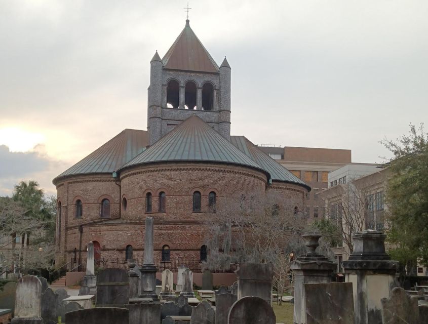 Charleston: Small-Group Ghost Walking Tour at Night - 145 and 142 Church Street