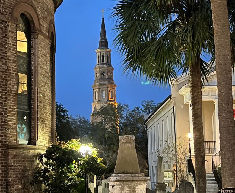 Charleston: Small-Group Ghost Walking Tour at Night - St. Philip’s Church and its old cemetery