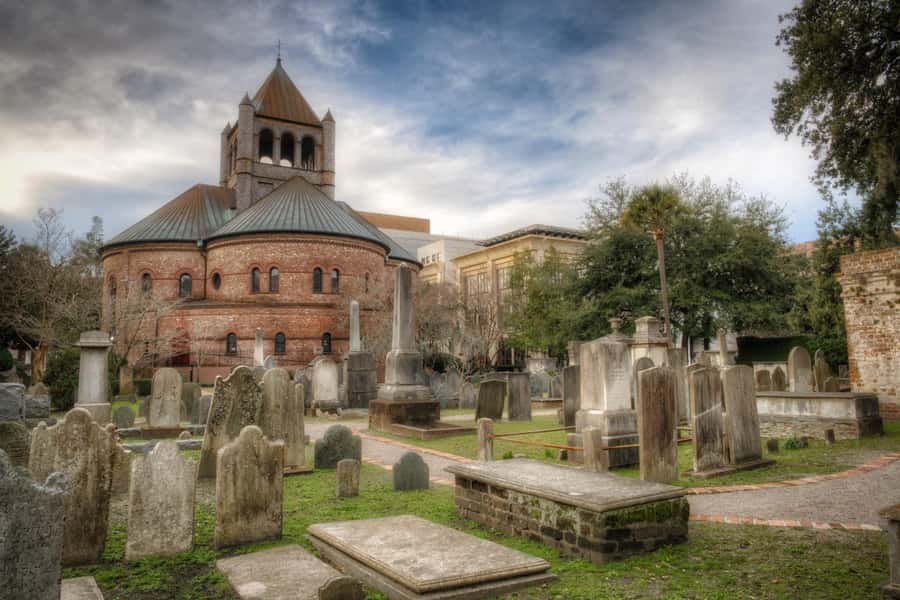 Charleston: The Ghosts of Liberty Guided Walking Tour - Who will enjoy this 90-minute walk?