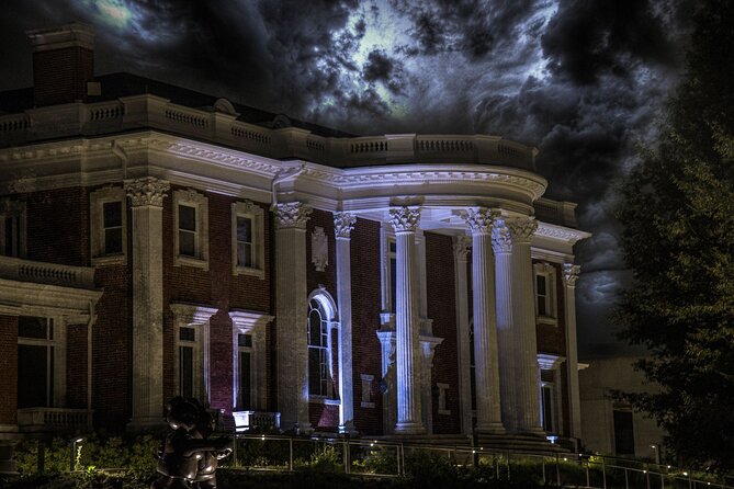Chattanooga Crypts and Chills Ghost Tour - The Walnut Street Bridge and a disturbing crime