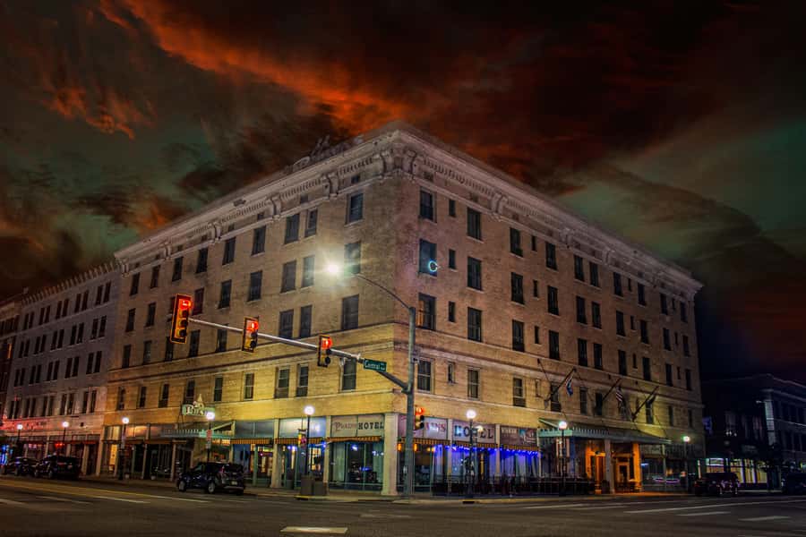 Cheyenne: Rodeo Ghosts Haunted Walking Tour - The former red-light district and women in white
