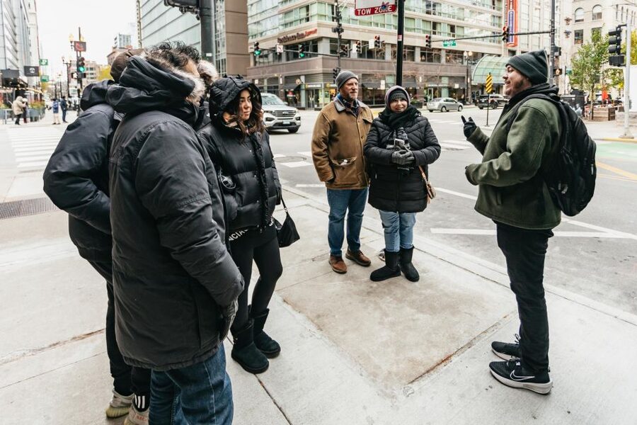 Chicago: Gangsters and Ghosts Guided Walking Tour - Congress Hotel and the 12th-floor stories