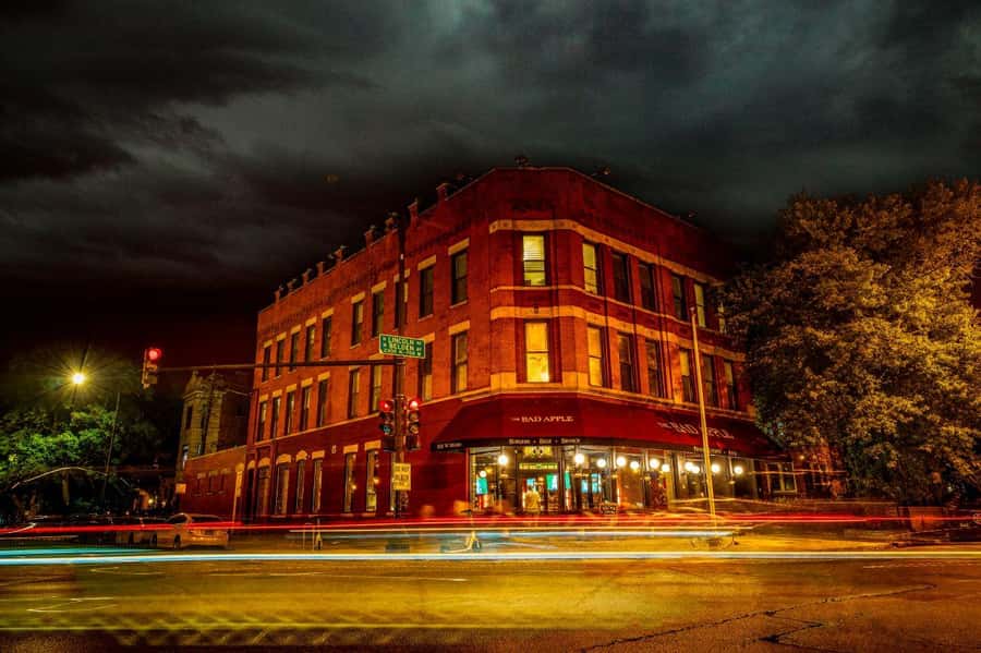 Chicago: Ghosts & Hauntings of the Windy City Walking Tour - Timing, Comfort, and Practical Details