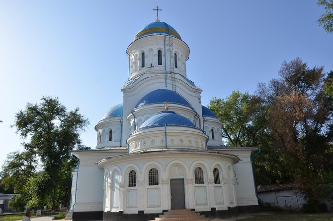 Chisinau Ghost Tour in Cemeteries - Starting at Strada Alexei Mateevici 11