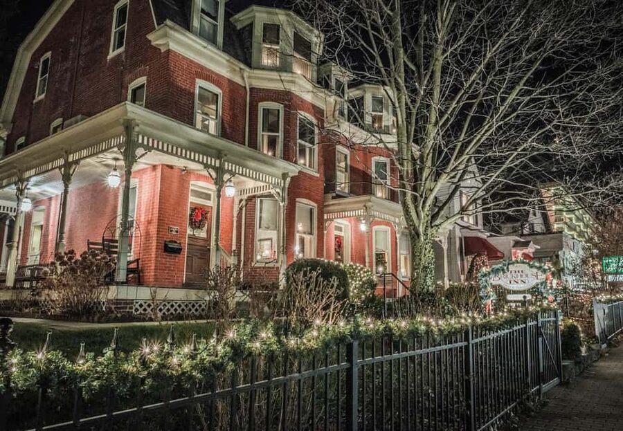 Civil War Ghosts: Echoes of the Fallen Gettysburg Ghost Tour - Starting at the Brickhouse Inn on Baltimore Street